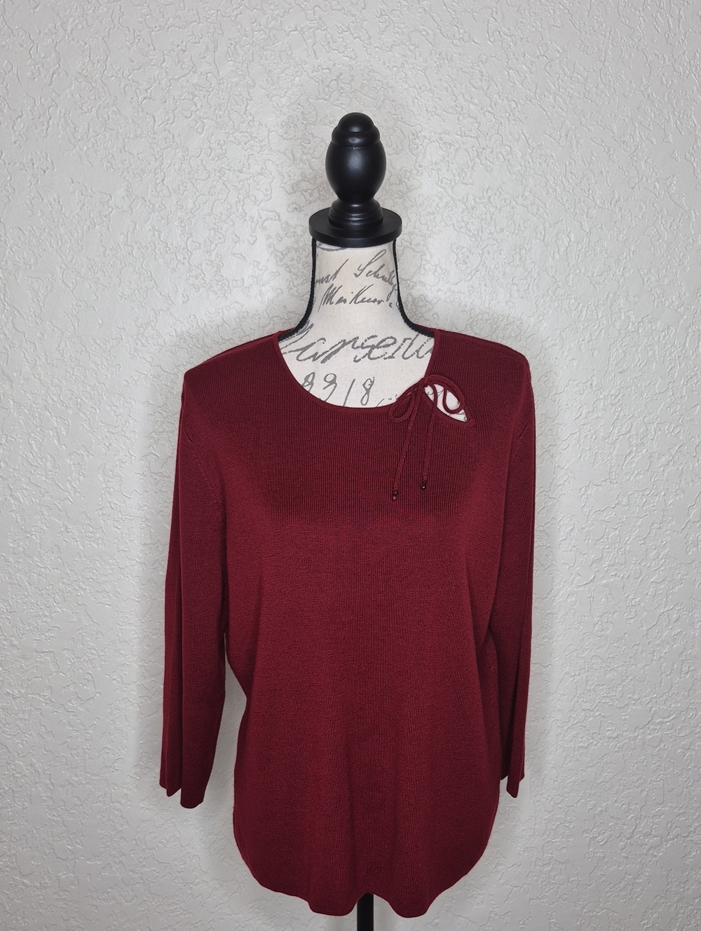 Requirements Keyhole Sweater Size XL